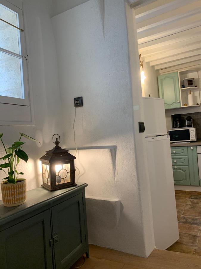 Appartement De Charme Dans Le Coeur Historique D'Uzes Ngoại thất bức ảnh