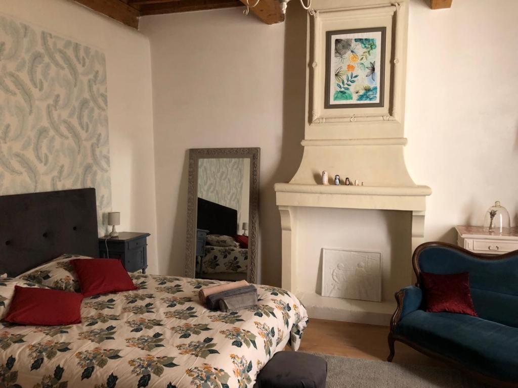 Appartement De Charme Dans Le Coeur Historique D'Uzes Ngoại thất bức ảnh